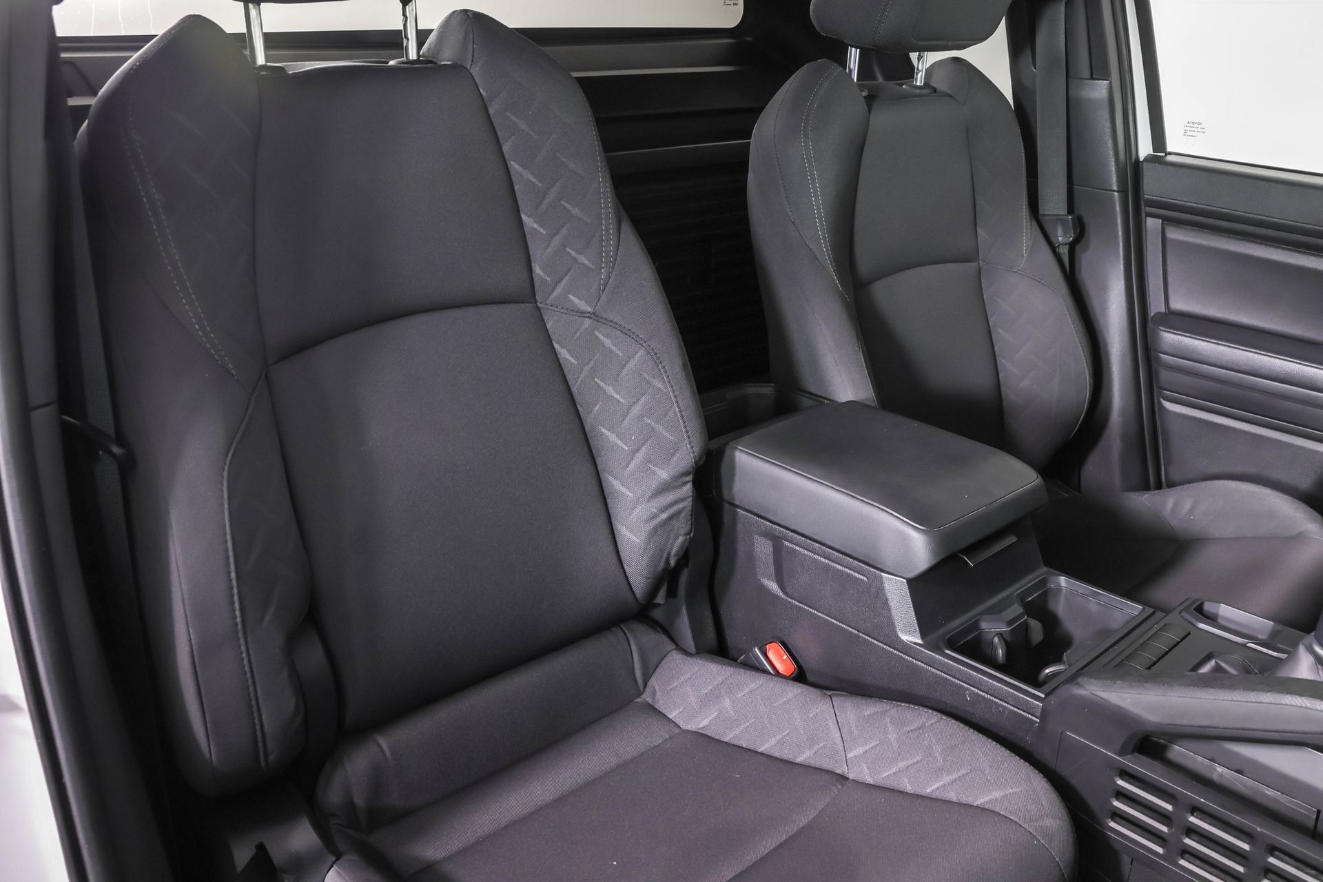 Used 2024 Toyota Tacoma SR RWD image 40