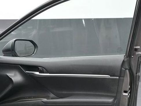 Used 2024 Toyota Camry SE FWD image 10