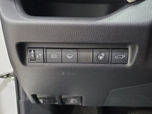 Certified 2020 Toyota RAV4 XLE Premium AWD/4WD image 22
