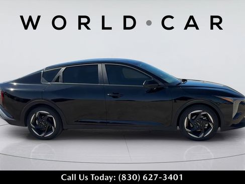 Certified 2025 Kia K4 EX FWD image 2