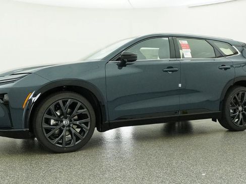 New 2026 Toyota Crown Signia AWD/4WD image 7