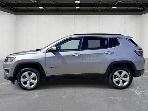 Certified 2018 Jeep Compass Latitude w/ Popular Equipment Group AWD/4WD image 8