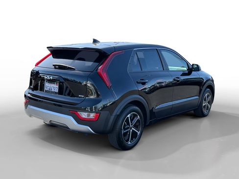 Used 2023 Kia Niro LX FWD image 5