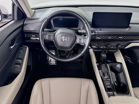 Used 2024 Honda Accord EX-L image 18