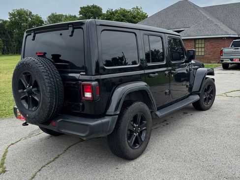 Used 2023 Jeep Wrangler Unlimited Sahara AWD/4WD image 6