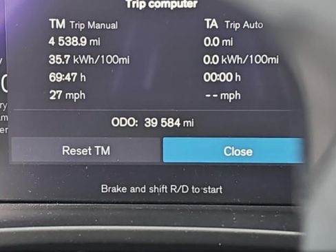 Certified 2023 Volvo C40 P8 Recharge Ultimate image 9