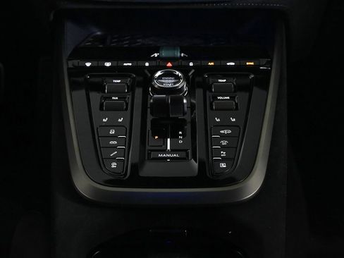 New 2026 Aston Martin DBX S image 13