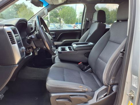 Used 2018 Chevrolet Silverado 1500 LT RWD image 17