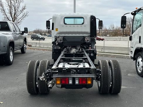 New 2026 Isuzu NPR image 5