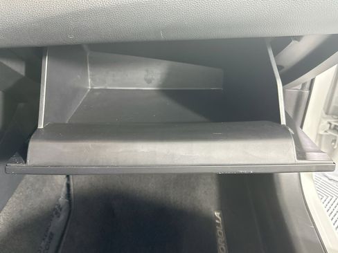 Used 2022 Toyota Corolla LE FWD image 31