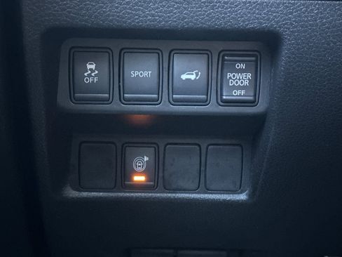 Used 2014 Nissan Rogue SV w/ SV Premium Package image 34