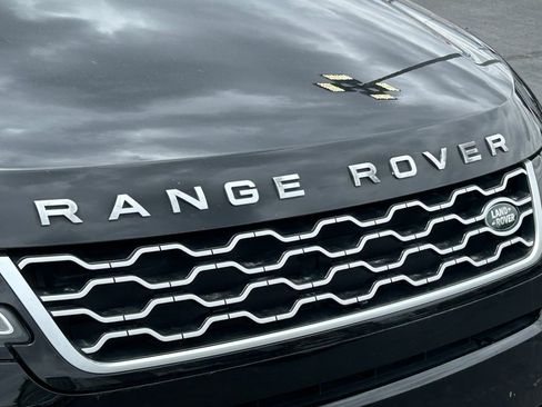 Used 2020 Land Rover Range Rover Evoque S AWD/4WD image 11