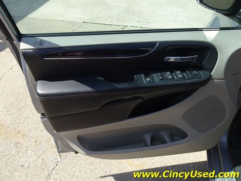 Used 2014 Dodge Grand Caravan SE FWD image 28