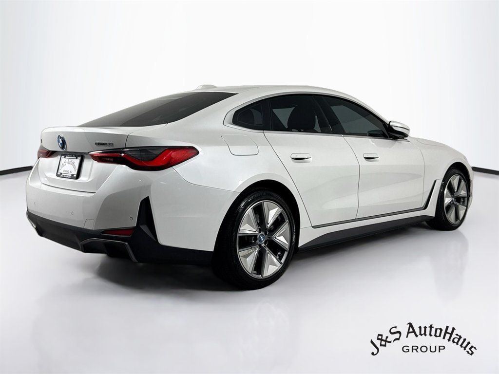 Used 2024 BMW i4 eDrive35 w/ Premium Package RWD image 7