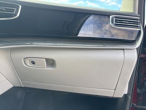 Used 2022 Jeep Wagoneer Series II AWD/4WD image 22