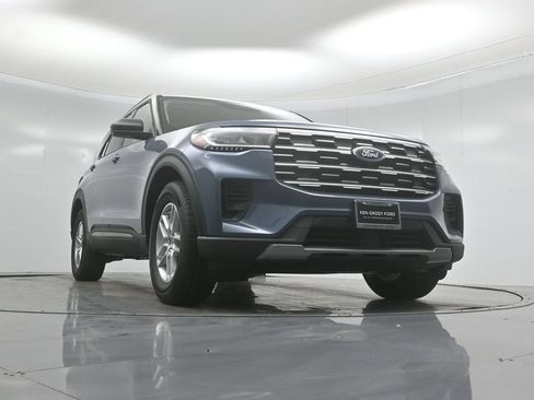 New 2026 Ford Explorer Active RWD image 44