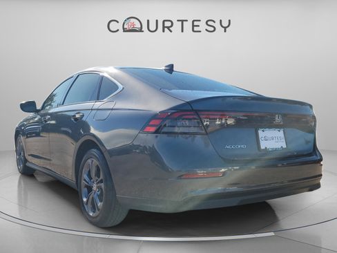 Used 2023 Honda Accord EX image 2