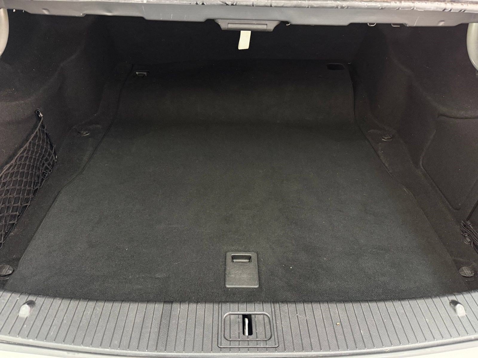 Used 2010 Mercedes-Benz E 350 Sedan image 22
