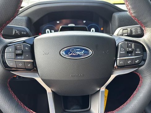 Used 2027 Ford Explorer ST-Line w/ Premium Package AWD/4WD image 25