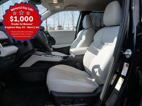 Used 2023 Mitsubishi Outlander SEL AWD/4WD image 15