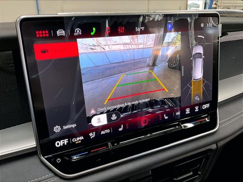 New 2026 Volkswagen Tiguan SE R-Line image 20