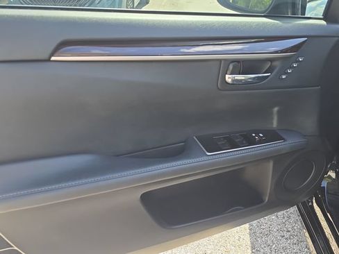 Used 2017 Lexus ES 350 w/ Premium Package FWD image 17