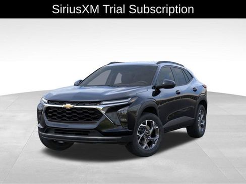 New 2026 Chevrolet Trax LT w/ Driver Confidence Package FWD image 7