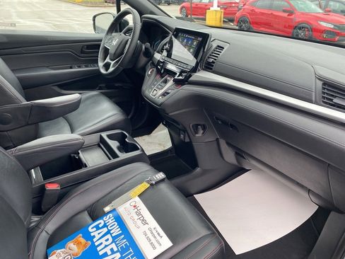 Used 2023 Honda Odyssey Sport image 10