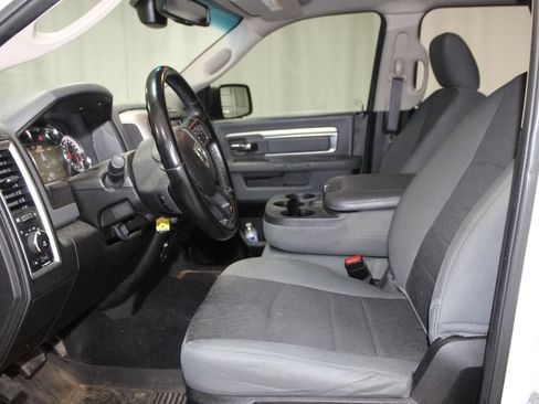 Used 2019 RAM 1500 Big Horn AWD/4WD image 32