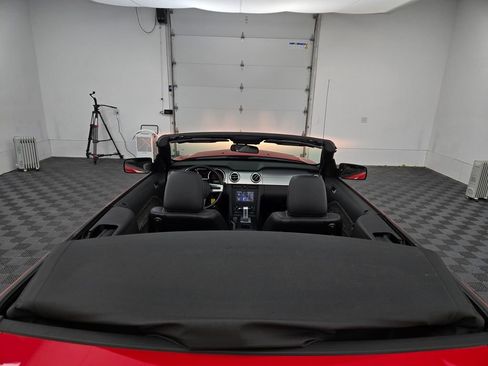 Used 2006 Ford Mustang GT Premium image 4