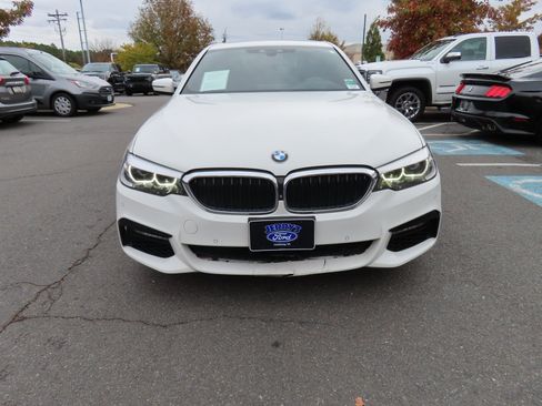 Used 2017 BMW 530i xDrive image 2