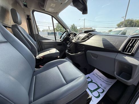 Used 2017 Ford Transit 250 148 Medium Roof RWD image 7