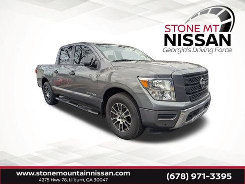 Certified 2024 Nissan Titan SV w/ SV Convenience Package image 1