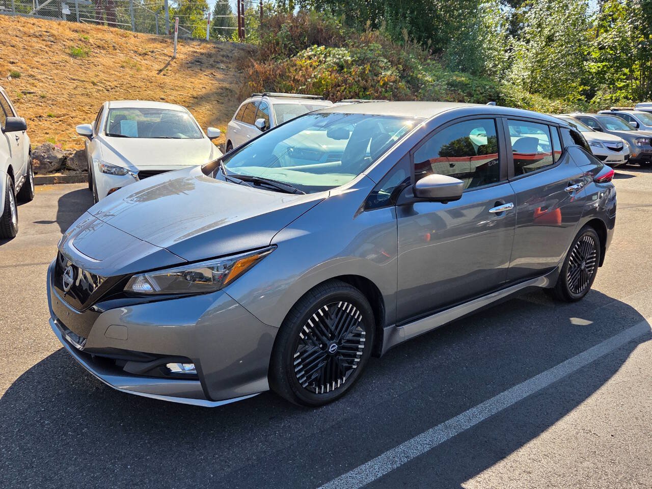 Used 2024 Nissan Leaf SV Plus FWD image 3