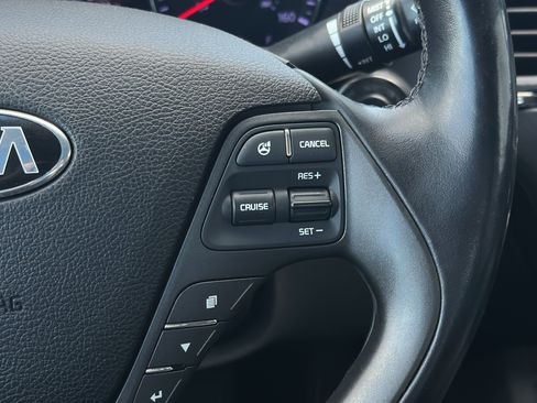 Used 2014 Kia Forte EX w/ Premium Package FWD image 12