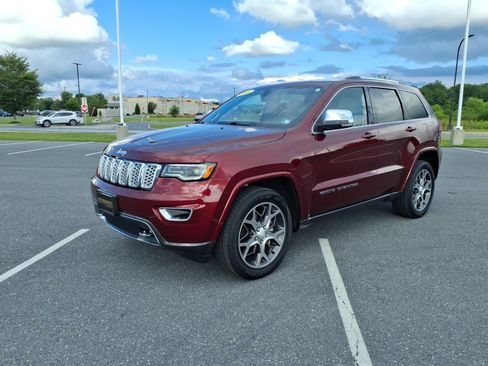 Used 2018 Jeep Grand Cherokee Limited AWD/4WD image 1