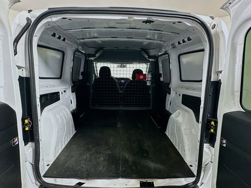 Used 2018 RAM ProMaster City Tradesman SLT image 24