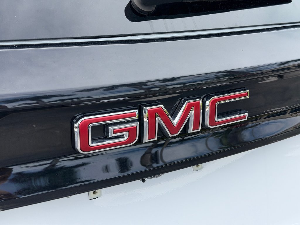 Used 2026 GMC Acadia AT4 AWD/4WD image 14