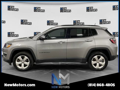 Used 2020 Jeep Compass Latitude w/ Cold Weather Group AWD/4WD image 2