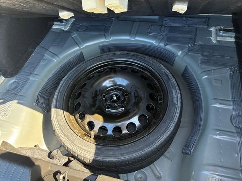 Used 2016 Chevrolet Cruze LT image 22