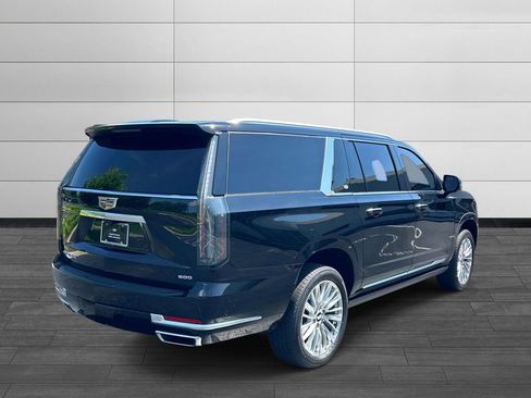 Used 2025 Cadillac Escalade ESV Premium Luxury w/ Touring Package AWD/4WD image 5