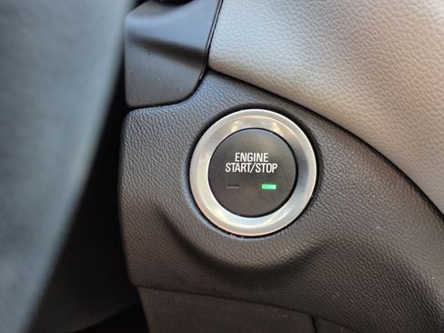 Used 2024 Chevrolet Equinox LS w/ LS Convenience Package FWD image 32