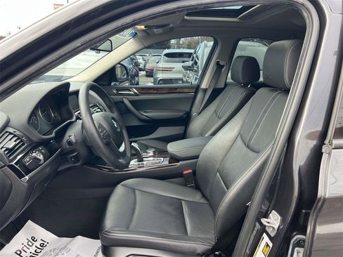 Used 2017 BMW X4 xDrive28i image 11