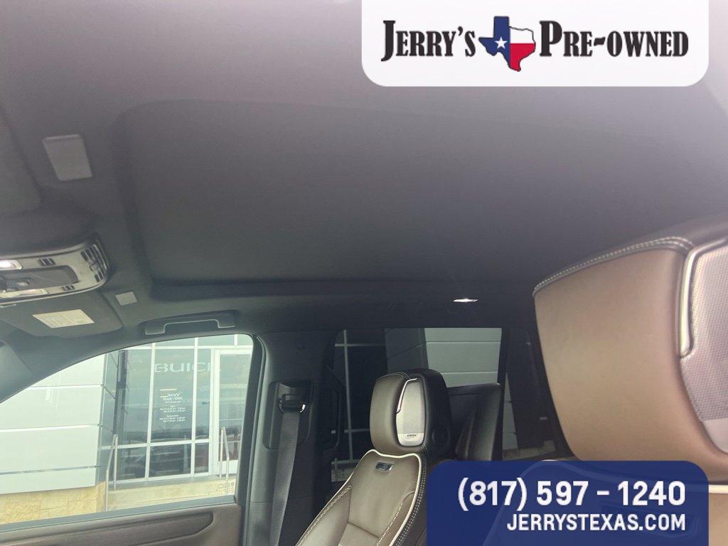 Used 2025 GMC Yukon Denali Ultimate AWD/4WD image 9