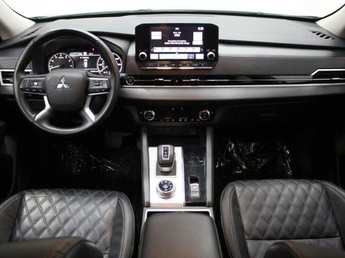 Used 2022 Mitsubishi Outlander SEL image 24