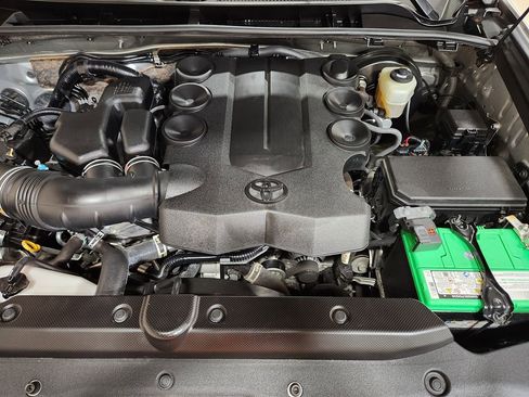 Used 2021 Toyota 4Runner SR5 image 53