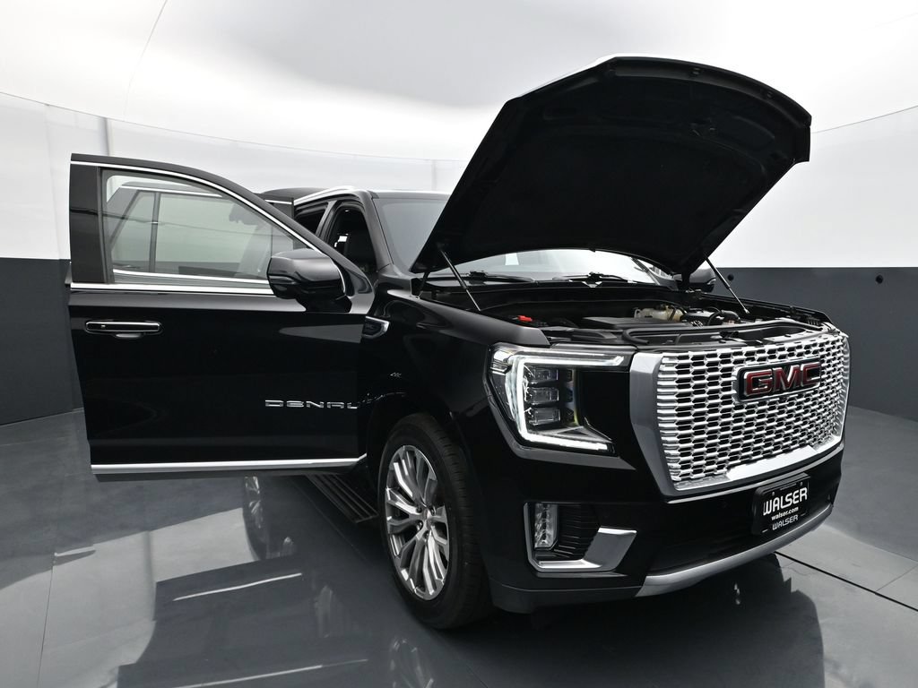 Used 2021 GMC Yukon Denali w/ Denali Ultimate Package AWD/4WD image 37