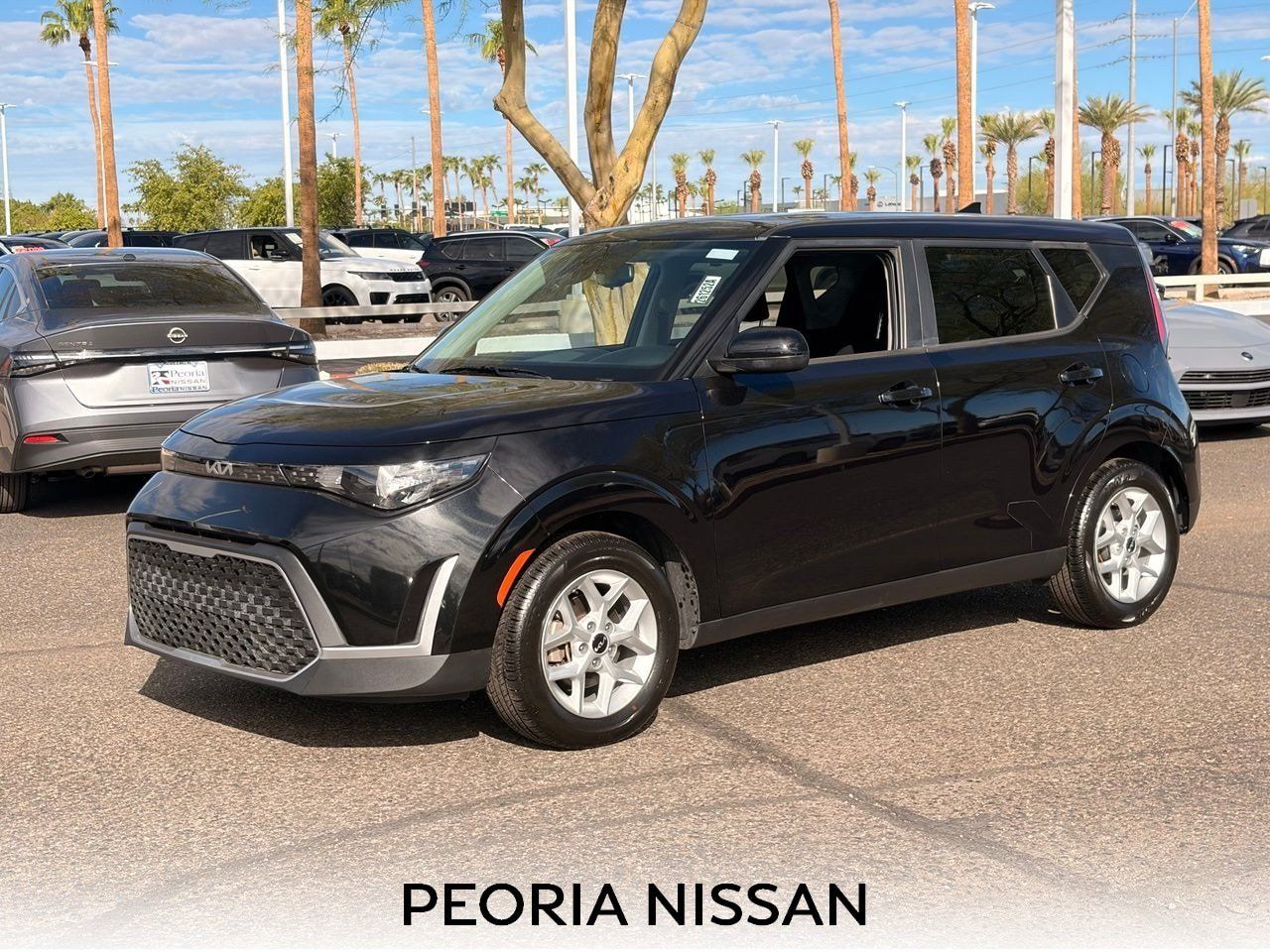 Used 2023 Kia Soul S FWD image 1