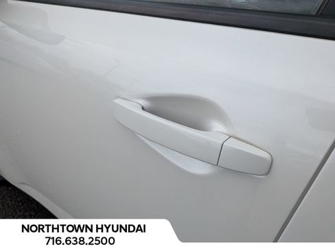 Used 2023 Kia Soul LX FWD image 34