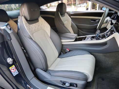 Used 2022 Bentley Continental GT AWD/4WD image 22